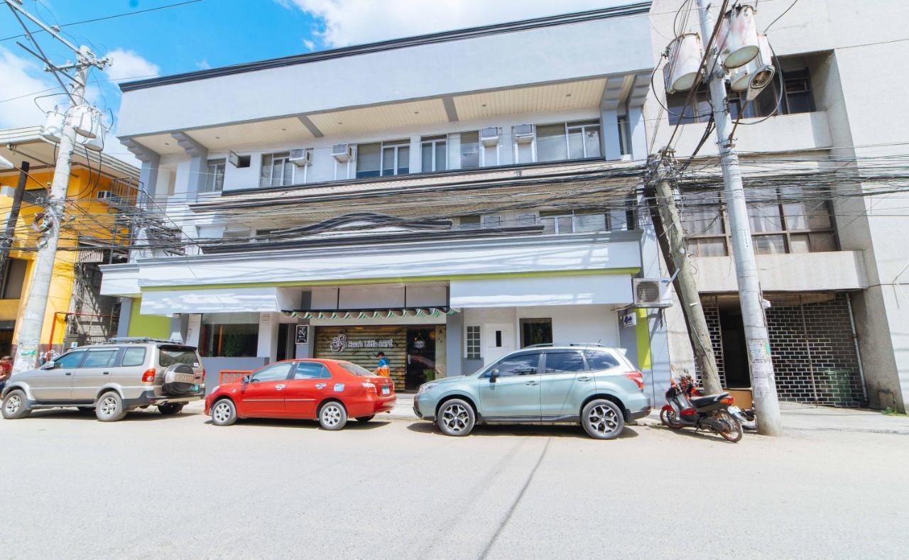 Reddoorz Plus Near San Pedro Cathedral Davao City Esterno foto